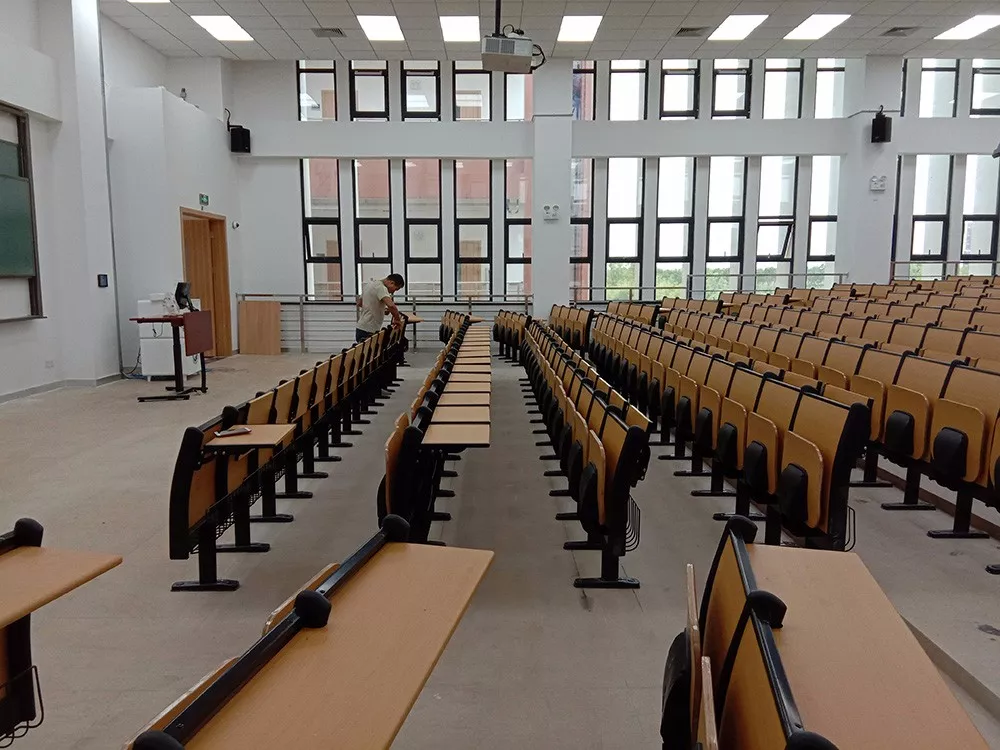 【上海理工大学】阶梯教室课桌椅案例分享(图8)