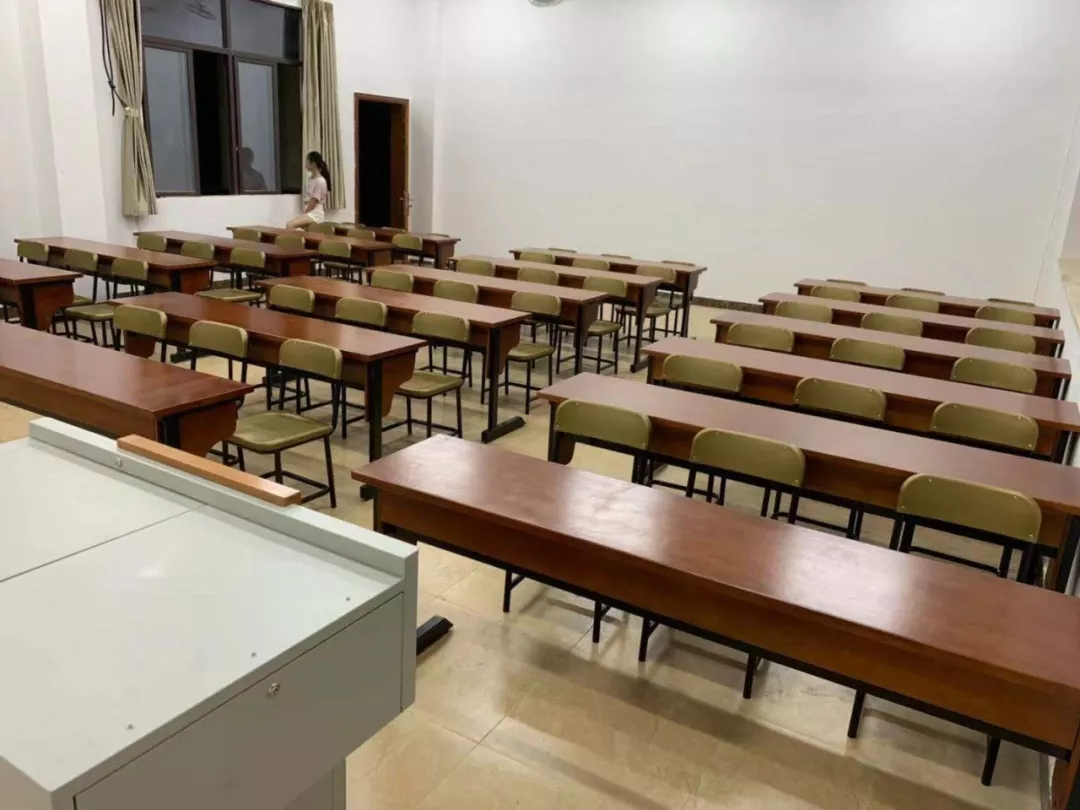 针对学生近视问题，课桌椅得“对号入座”！(图9)