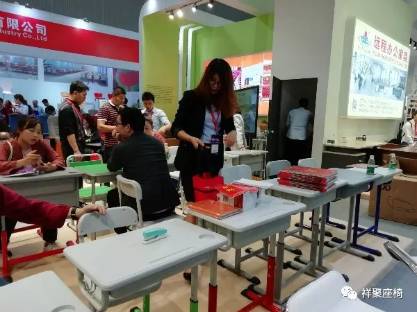 展会|祥聚座椅硬核实力，闪耀家具圈网红打卡地！(图4)