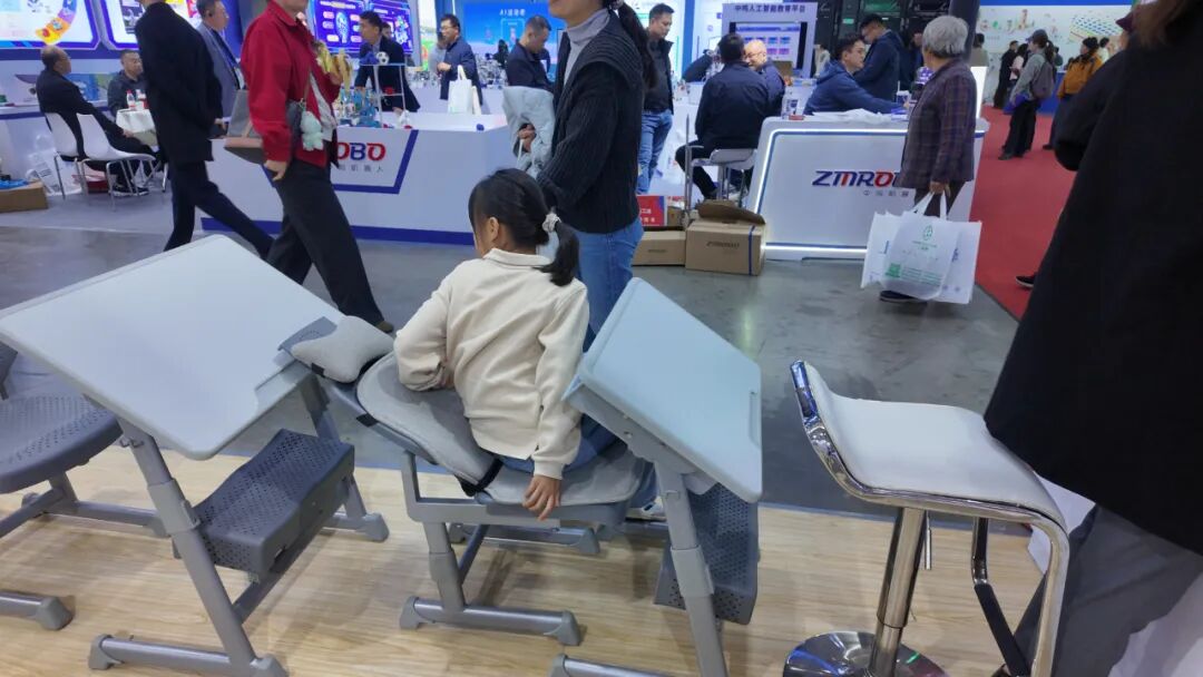 圆满收官!祥聚科创闪耀第86届中国教育装备展示会(图21) 圆满收官!祥聚科创闪耀第86届中国教育装备展示会(图21)